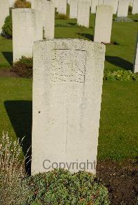 Pond Farm Cemetery - Stafferton, W C
